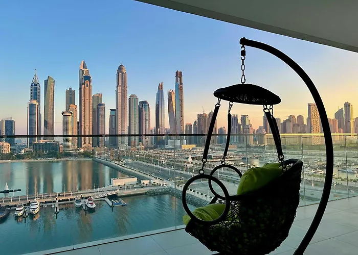 Glamorous 3Br With Marina View